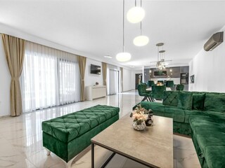 Villa Santalezi Features 2