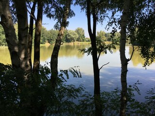 Blick vom  Privatgrundstück am Baggersee in 1.800m