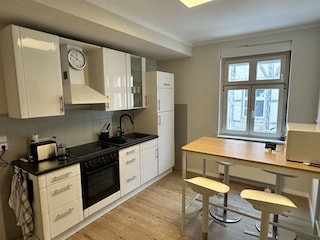 Kitchen with owen, freezer...