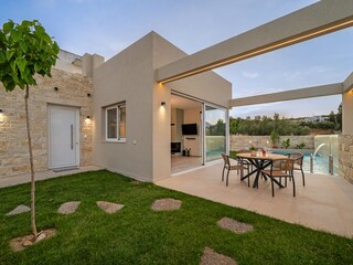 Villa Pitsidia Outdoor Recording 18