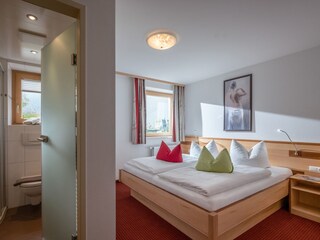 Schlazimmer Doppelbett