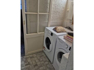 Waschmaschine und Trockner