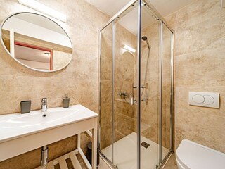 Apartment Zavalatica Features 61