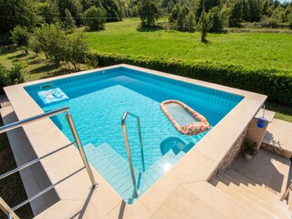 Farmhouse Sumber Outdoor Recording 13