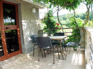 Farmhouse Sumber Features 27