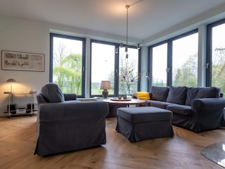 Wohnzimmer mit Kamin