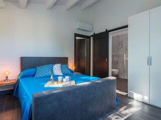 Villa Teresa - Double bedroom with en-suite bathroom
