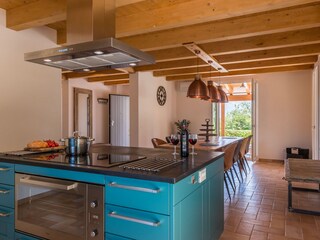 Villa Teresa – Offene Küche mit Esstisch