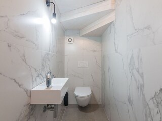 Villa Teresa - Guest bathroom