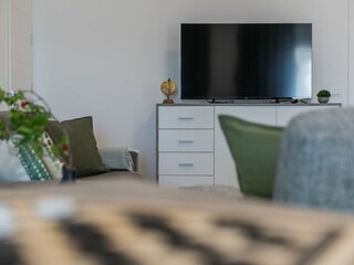 Villa Silvia - TV-Bereich und Sofa