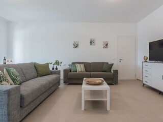 Villa Silvia - Wohnzimmer mit Doppelschlafcouch