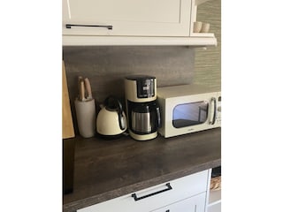 Wasserkocher, Filterkaffeemaschine, Mikrowelle