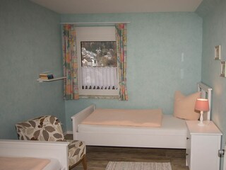 Schlafzimmer 2