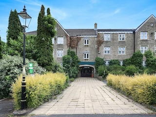 Apartment Huddersfield Außenaufnahme 3