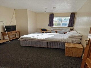 Apartment Feltham Features 20