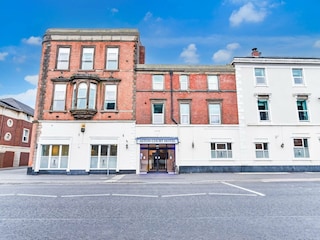 Apartment Beeston Outdoor Recording 2