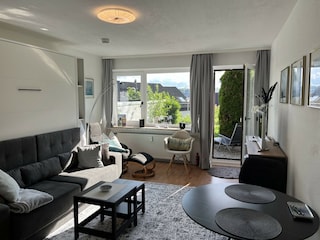 Wohn-/Schlafbereich mit offener Küche