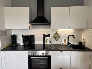 Wohn-/Schlafbereich mit offener Küche