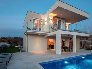 Villa Neoma – am Meer mit beheiztem Pool