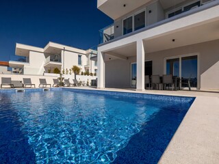 Villa Neoma – am Meer mit beheiztem Pool