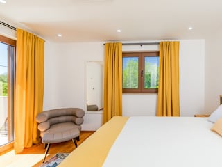 Schlafzimmer 2