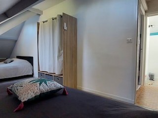 Schlafzimmer 2
