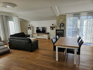 Wohn- und Essbereich