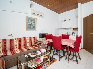 Apartment Stara Novalja  11