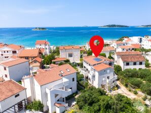 Apartment One bedroom apartment with terrace Rogoznica A-4313-d