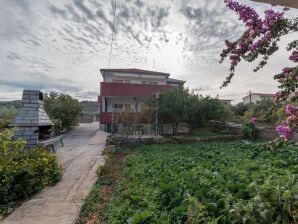 Apartments with parking space Slatine, Čiovo - 16731 - Apartments with parking space Slatine, Čiovo - 16731