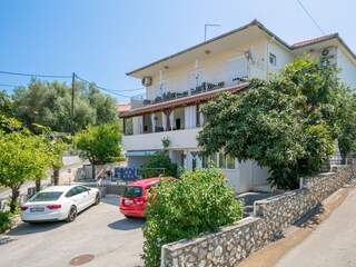 Apartment Okrug Gornji  1