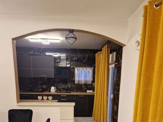Apartment Okrug Gornji  10