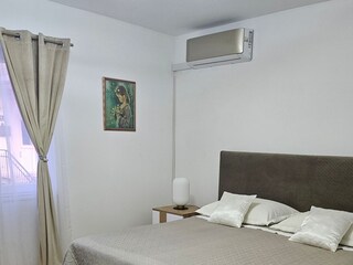Apartment Okrug Gornji  14