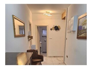 Apartment Okrug Gornji  21