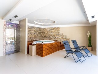 Apartment Splitska  17