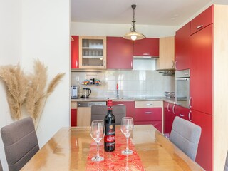 Apartment Okrug Gornji  13