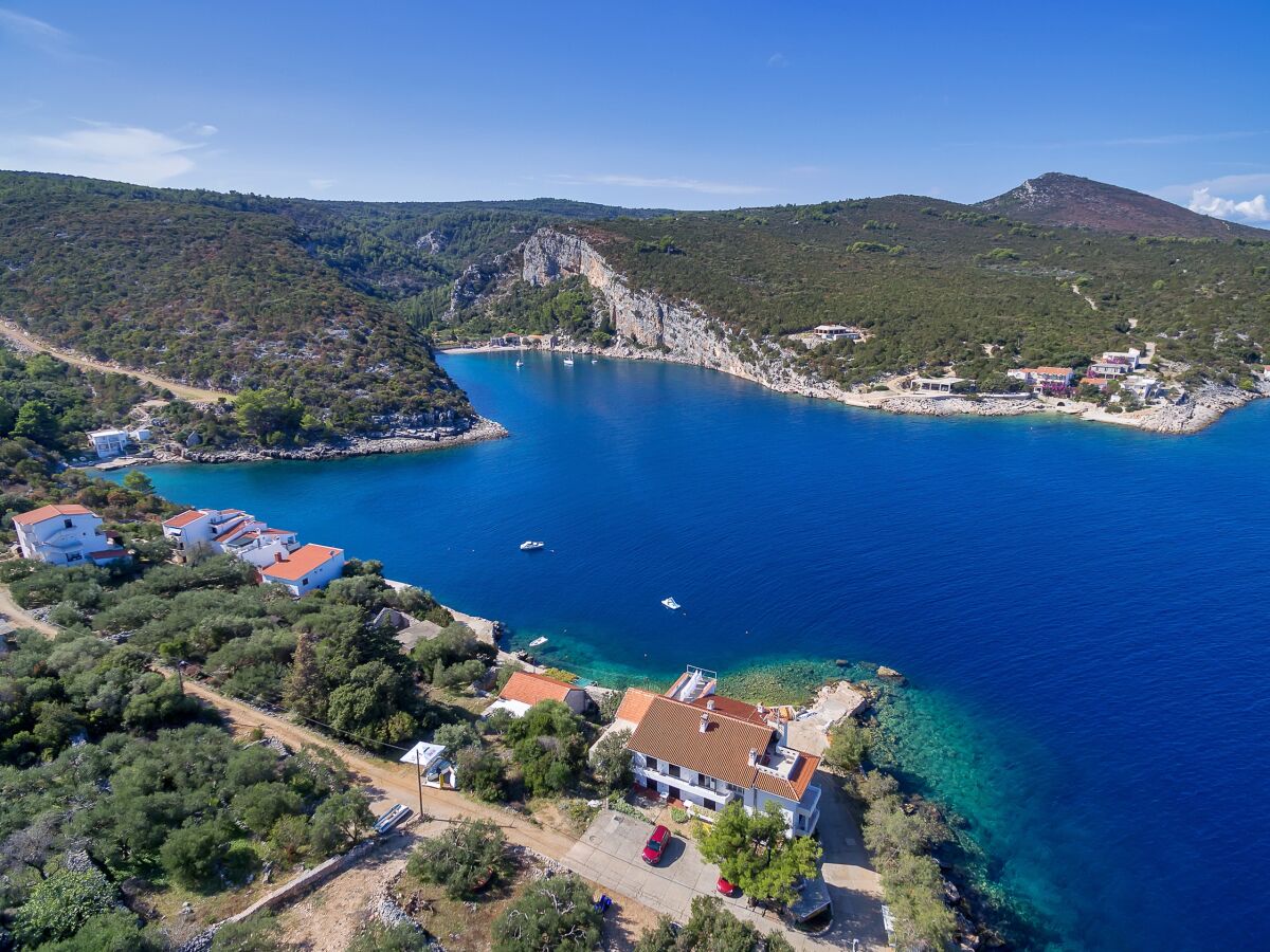 Ferienzimmer Zastražišće 6