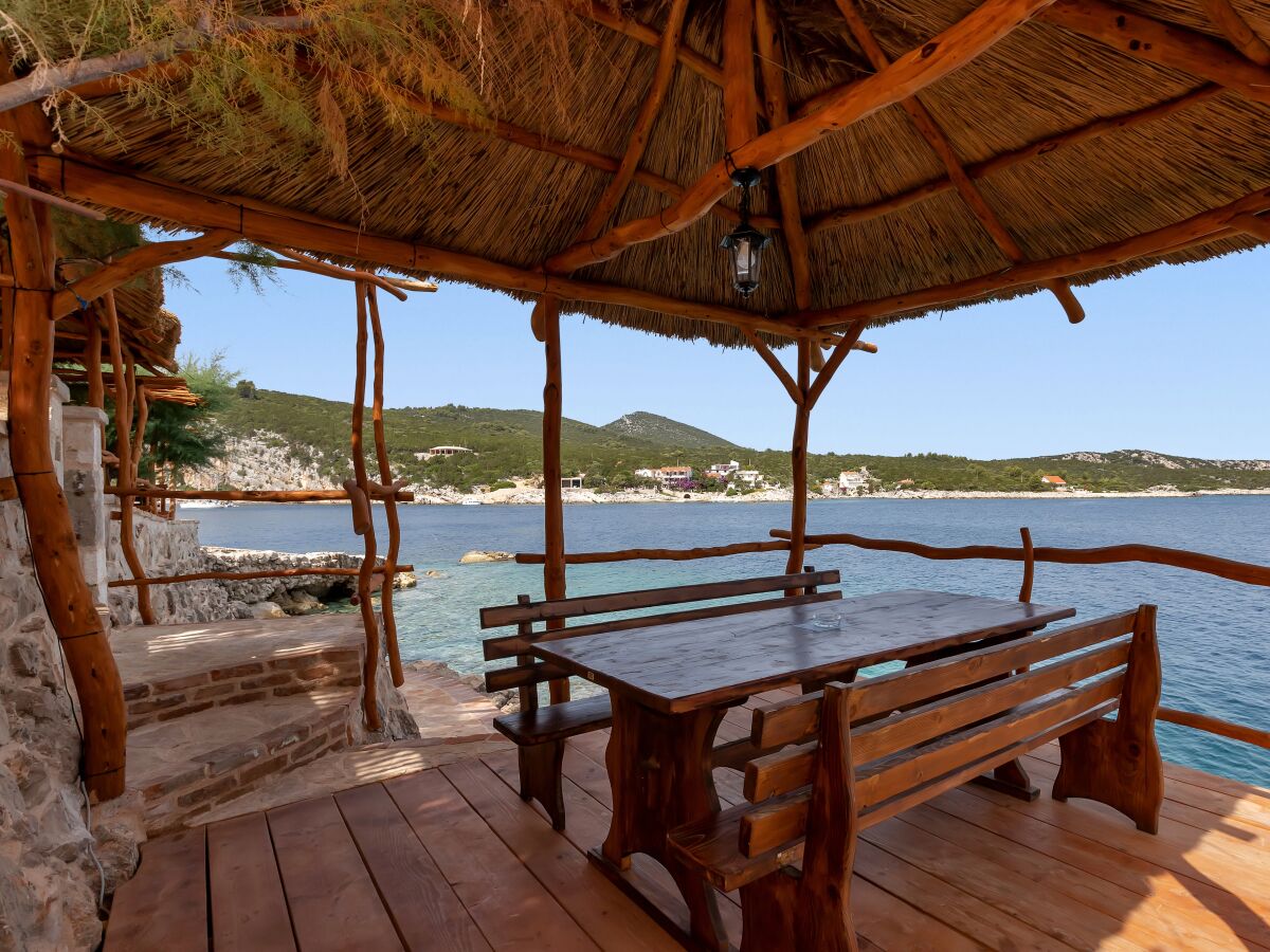 Ferienzimmer Zastražišće 17