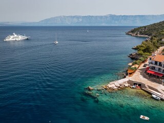 Holiday room Gdinj  3