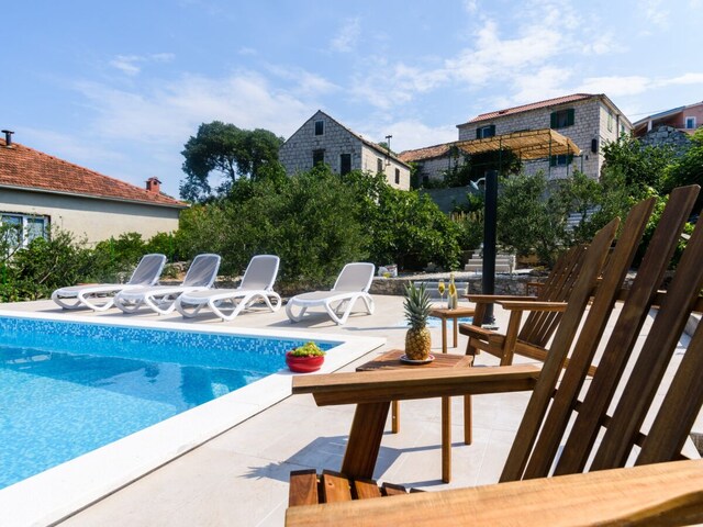 Ferienhaus Mastrinka 4