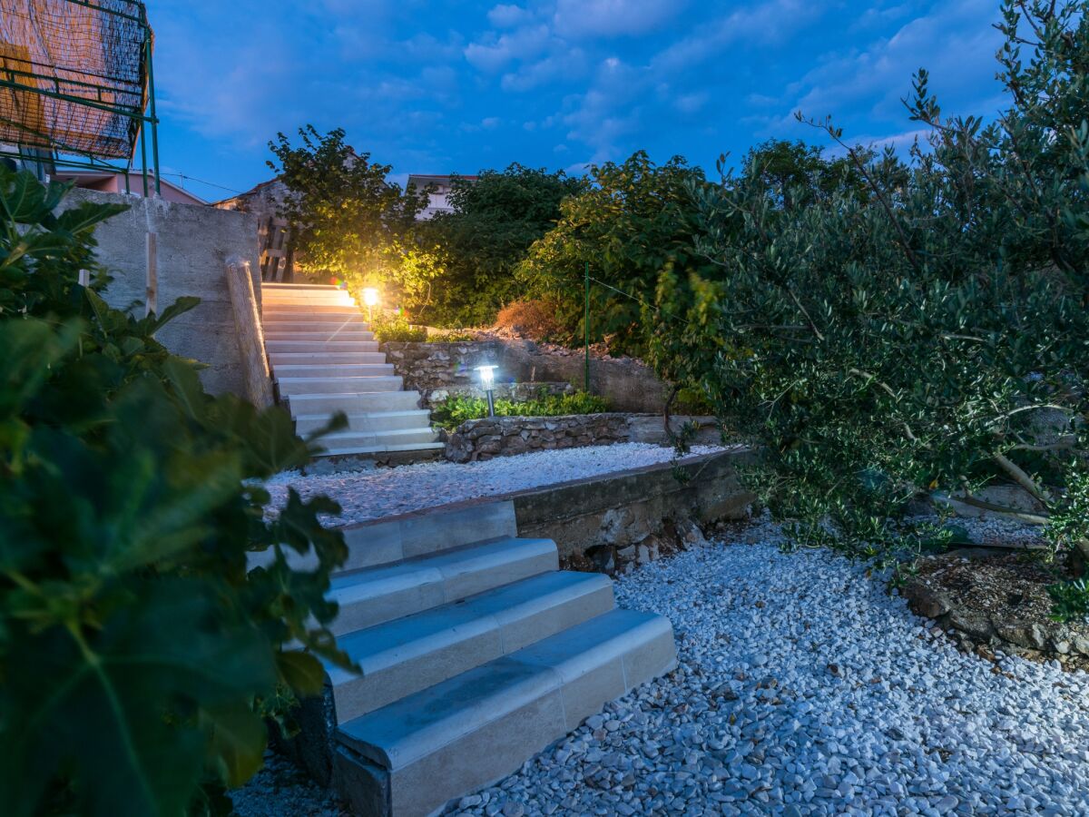 Ferienhaus Mastrinka 8