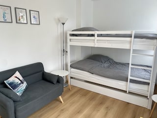 2.Schlafzimmer 2mal 140x200cm + Ausziehbett 90x190cm