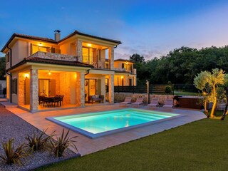 Villa Pinaza B am Meer mit beheiztem Pool