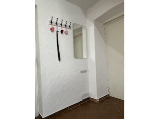Garderobe mit Spiegel/Schirmständer