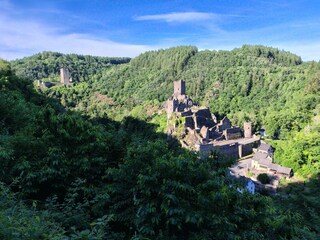 Ober- und Niederburg in Manderscheid