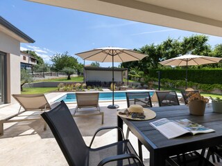 Überdachte Terrasse