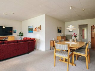 Holiday house Hou  28