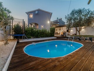 Maison de vacances Loborika Enregistrement extérieur 3