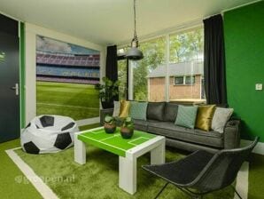 Villa Haus mit dem Thema eines echten Fußballstadions.