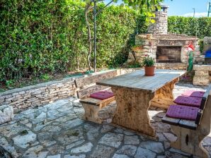 Apartment One bedroom apartment with balcony Rovinj A-24730-a